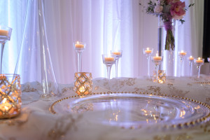 gold charger plates, wedding, candle light, hamilton wedding, niagara wedding